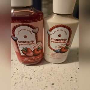 Bath & Body Works Strawberry Pound Cake Set